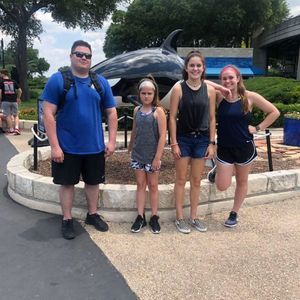 Meet your Posher, Sandy